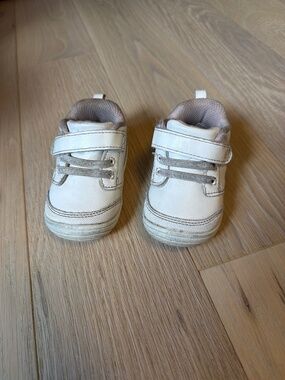 Stride rite 360 baby girl shoes US4M